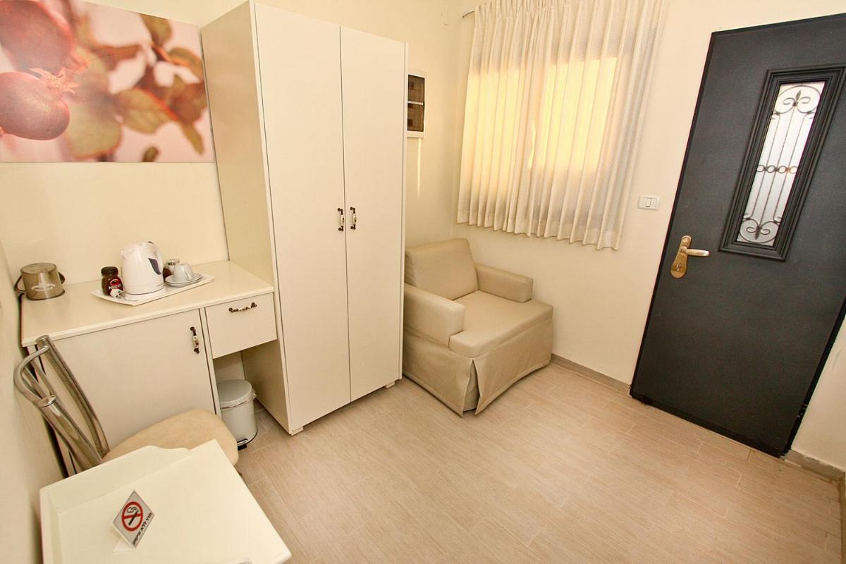 Achuza Bamarom Safed Exterior foto