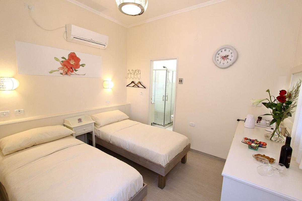 Achuza Bamarom Safed Exterior foto