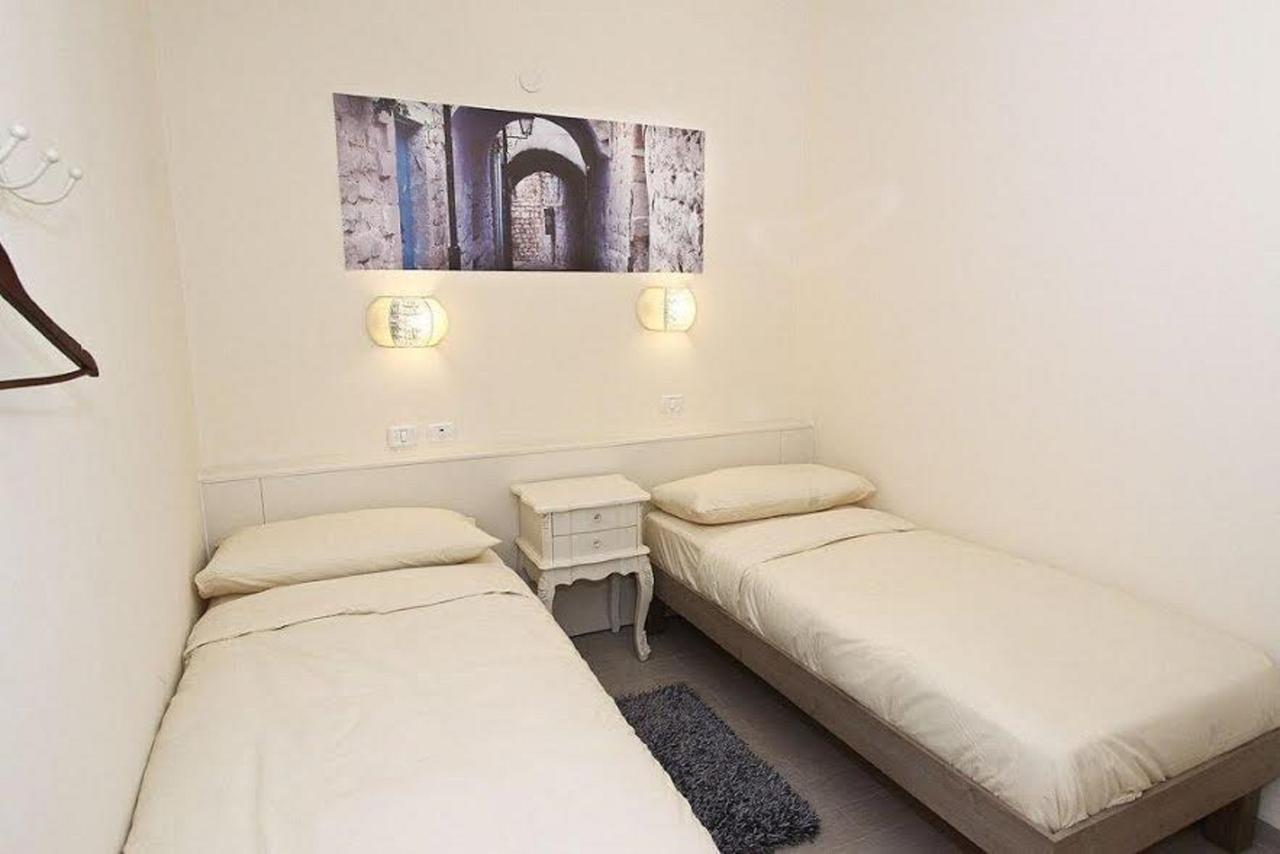 Achuza Bamarom Safed Exterior foto