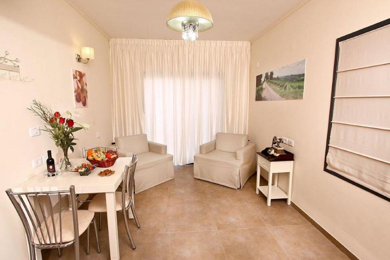 Achuza Bamarom Safed Exterior foto