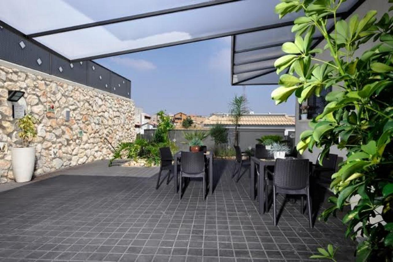 Achuza Bamarom Safed Exterior foto